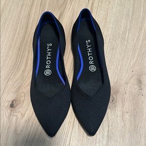 Rothy’s - The Point - Black - Sz 9.5